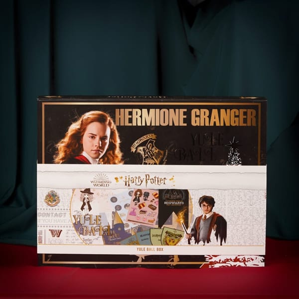Wizarding World - Harry Potter - Caja del Baile de Navidad de Hermione