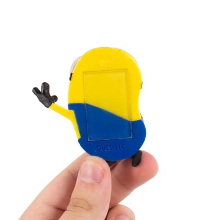 Minions - Stuart en Otto Vinyl Muurhbeeldjes met Scène Decals - 4