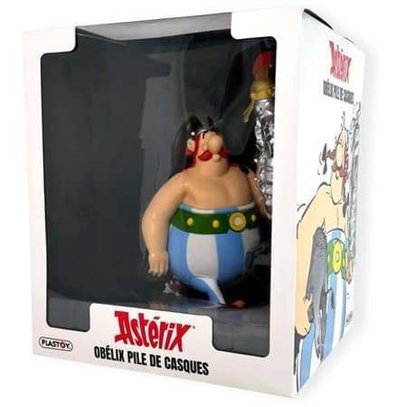 Plastoy - Astérix - Figurine d'Obélix avec une pile de casques