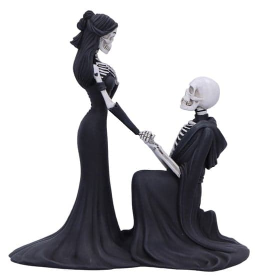 Nemesis Now - \"Eternal Proposal\" Standbeeld
